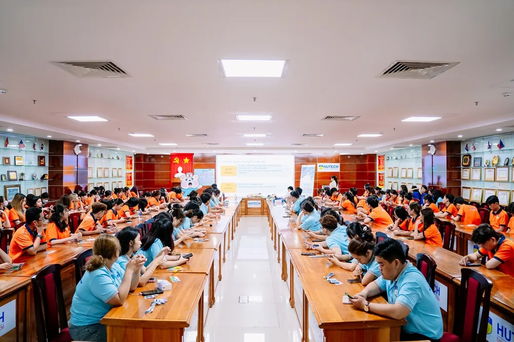 Sante Hospital, in collaboration with HUTECH University, hosts the Medical Seminar: "When Does Helicobacter Pylori Cause Gastric Cancer, and the Role of Endoscopy in Cancer Screening" - Figure 3