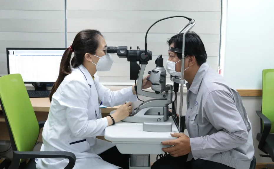 Eye Examination - SANTE Hospital, Binh Thanh, HCMC
