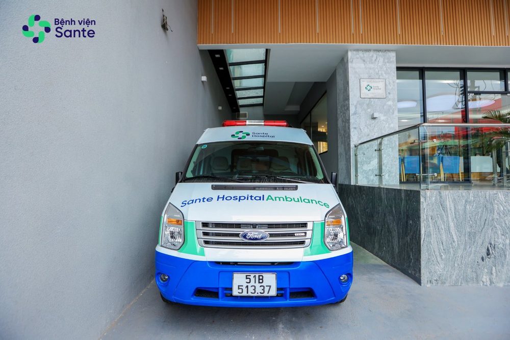 Advanced Specialized Mobile Intensive Care Ambulance
