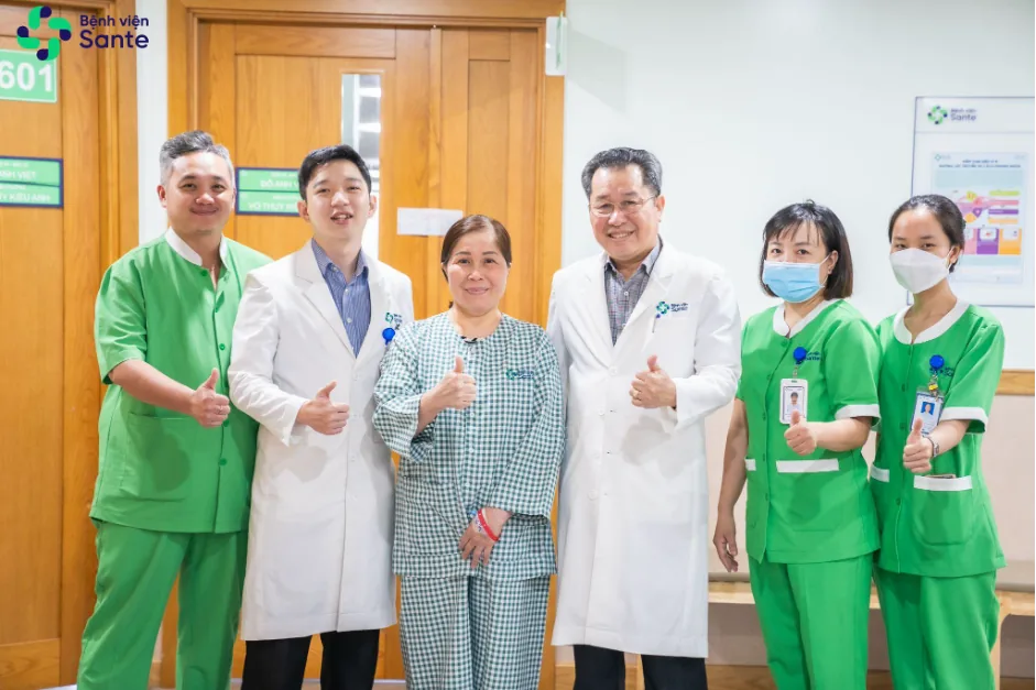 DUTCH OVERSEAS VIETNAMESE RETURNS TO VIETNAM FOR REVISION KNEE ARTHROPLASTY FOLLOWING PRIMARY FAILURE - Image 4 - SANTE Hospital Binh Thanh, HCMC